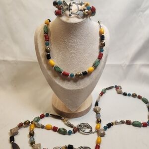 Premier Designs Here Comes The Sun Beaded Necklace and Bracelet Set